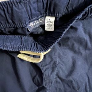 New navy blue 16husky boys shorts. Children’s place